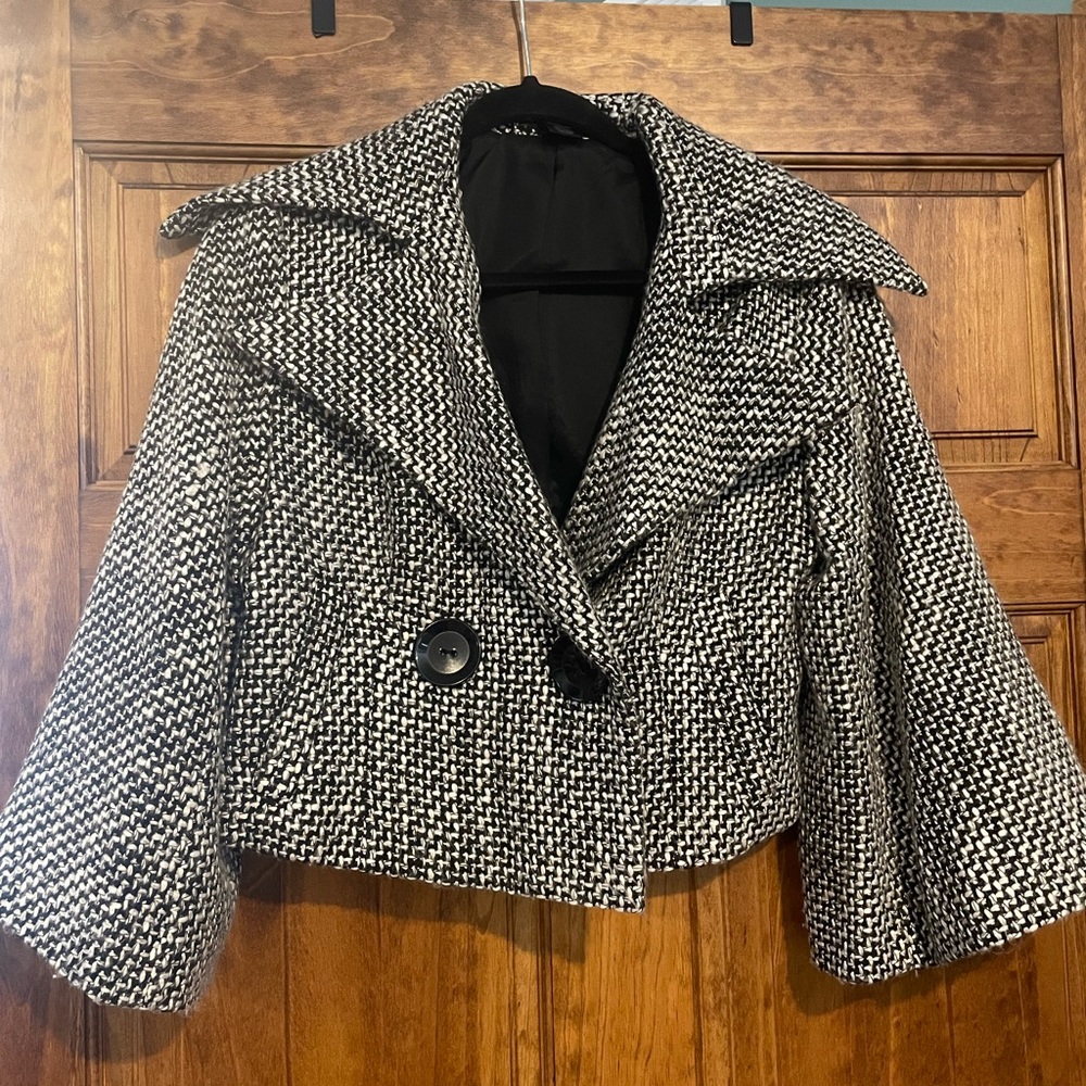 Midriff dress jacket. Women’s Med